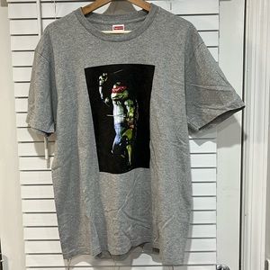 Supreme t-shirt